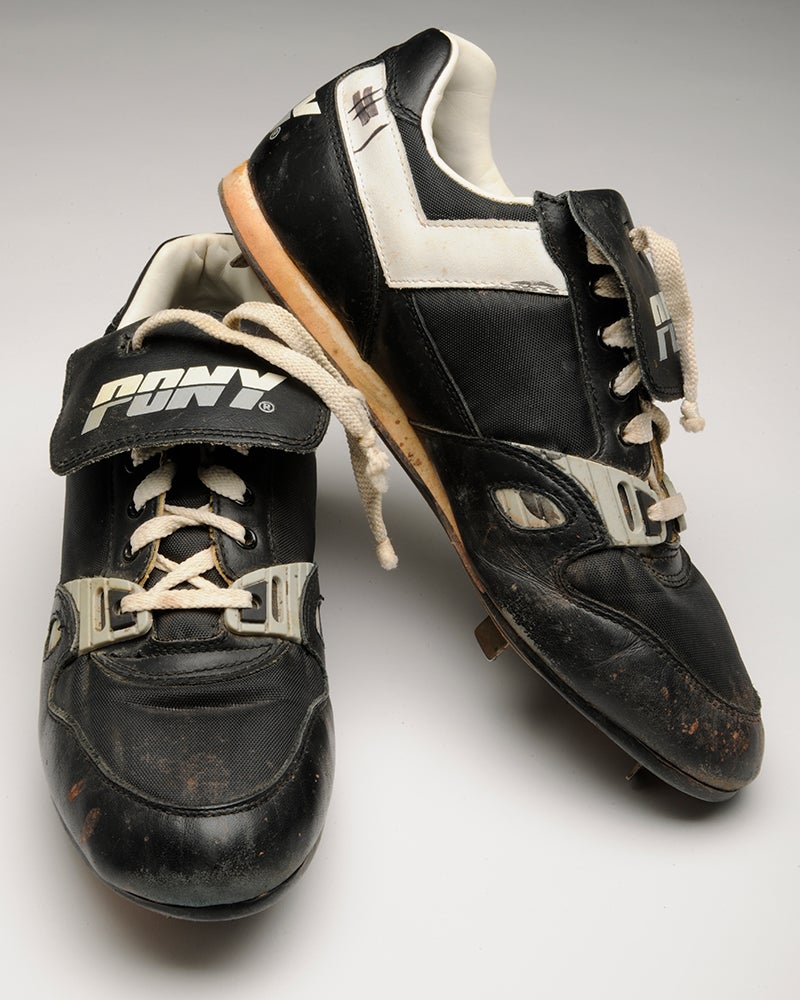 Cleats worn by Otis Nixon
